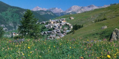 Saint-Véran l'été et l'hiver